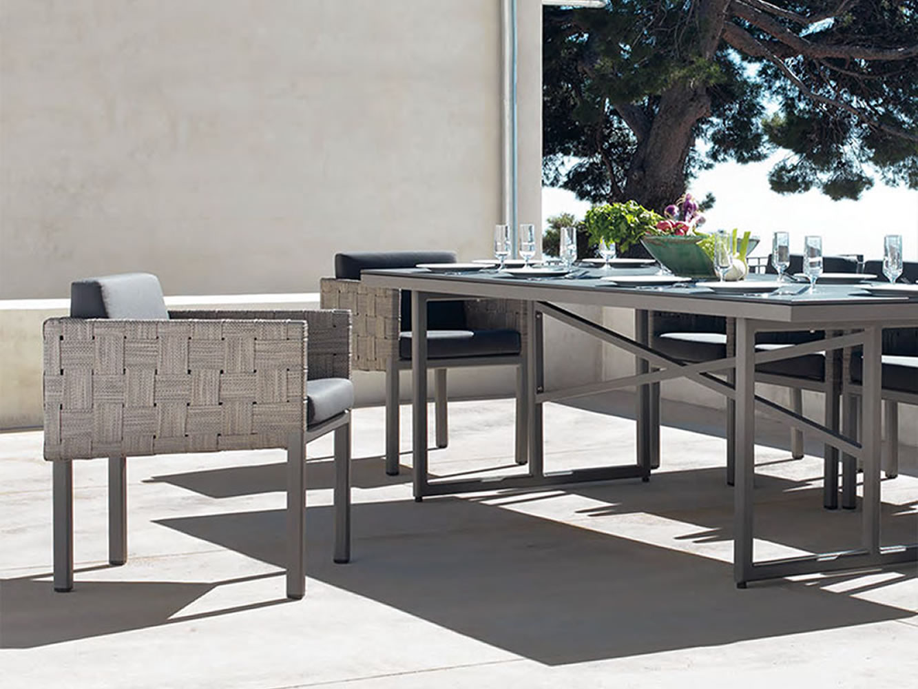 Cadeirão Cubic c/ Almofada Baixa Cadeirão Cubic c/ Almofada Baixa