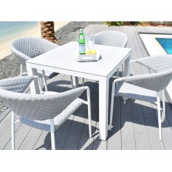 Conjunto de Jantar Quadrado Nuoro com 4 Lugares